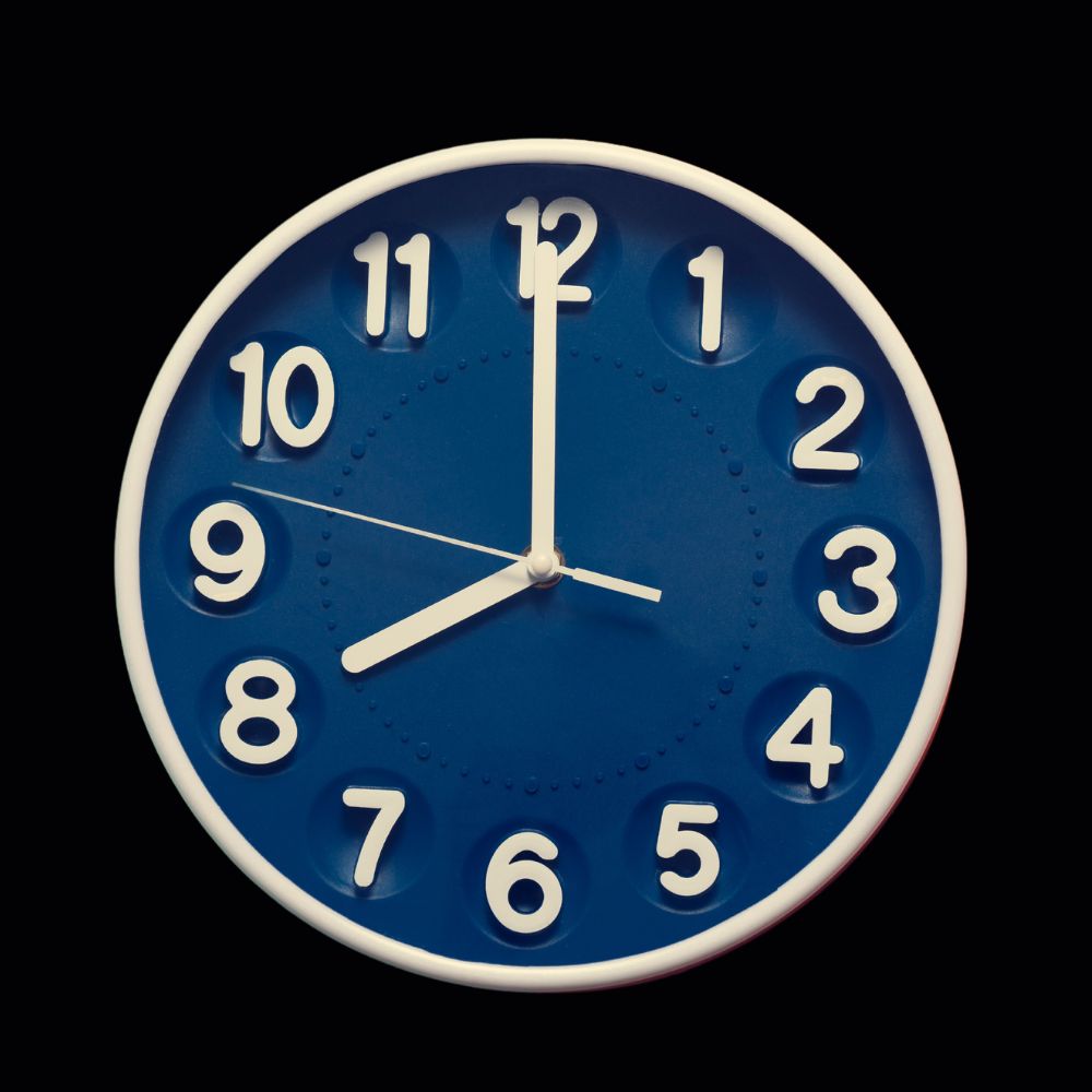 clock banner